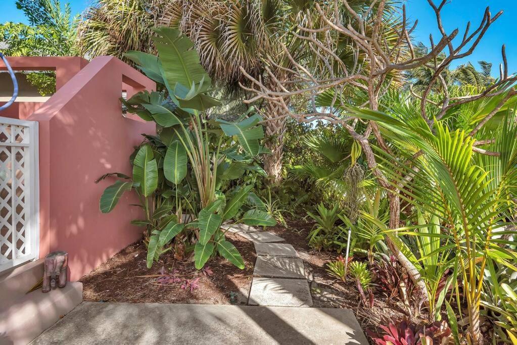 לייק וורת' Charming Studio W Pool One Mile To Beach Pets Welcome מראה חיצוני תמונה